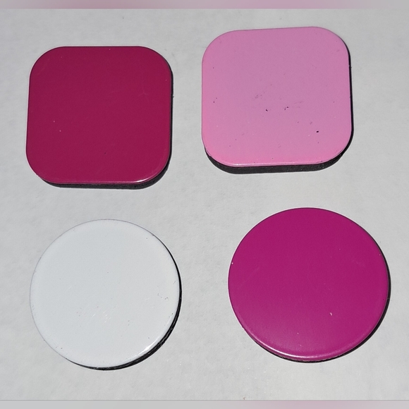FREE with PURCHASE - MAGNETS 4 Red, white, pink about 1" Each - Picture 3 of 6